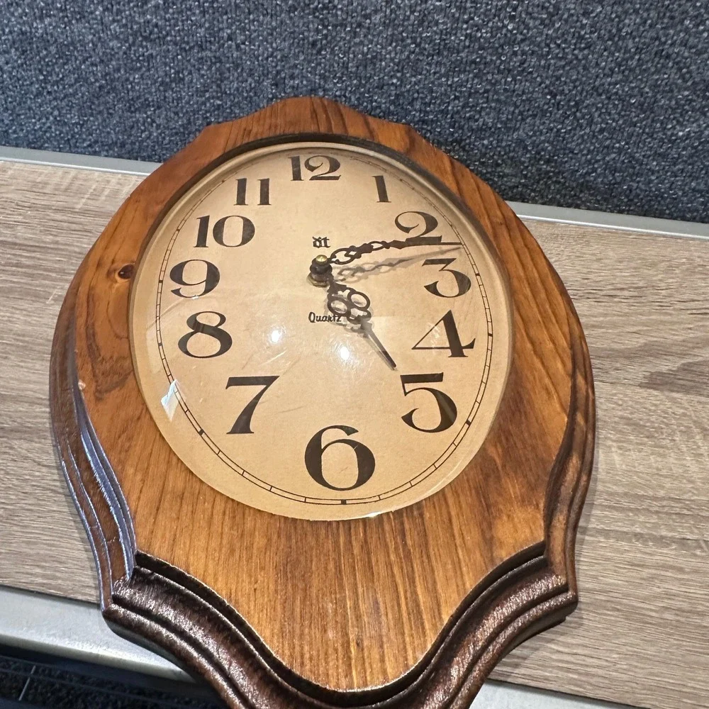 Vintage 1984 Designs in Time Wooden Oval Quartz Clock MCM Cottagecore Farm USA